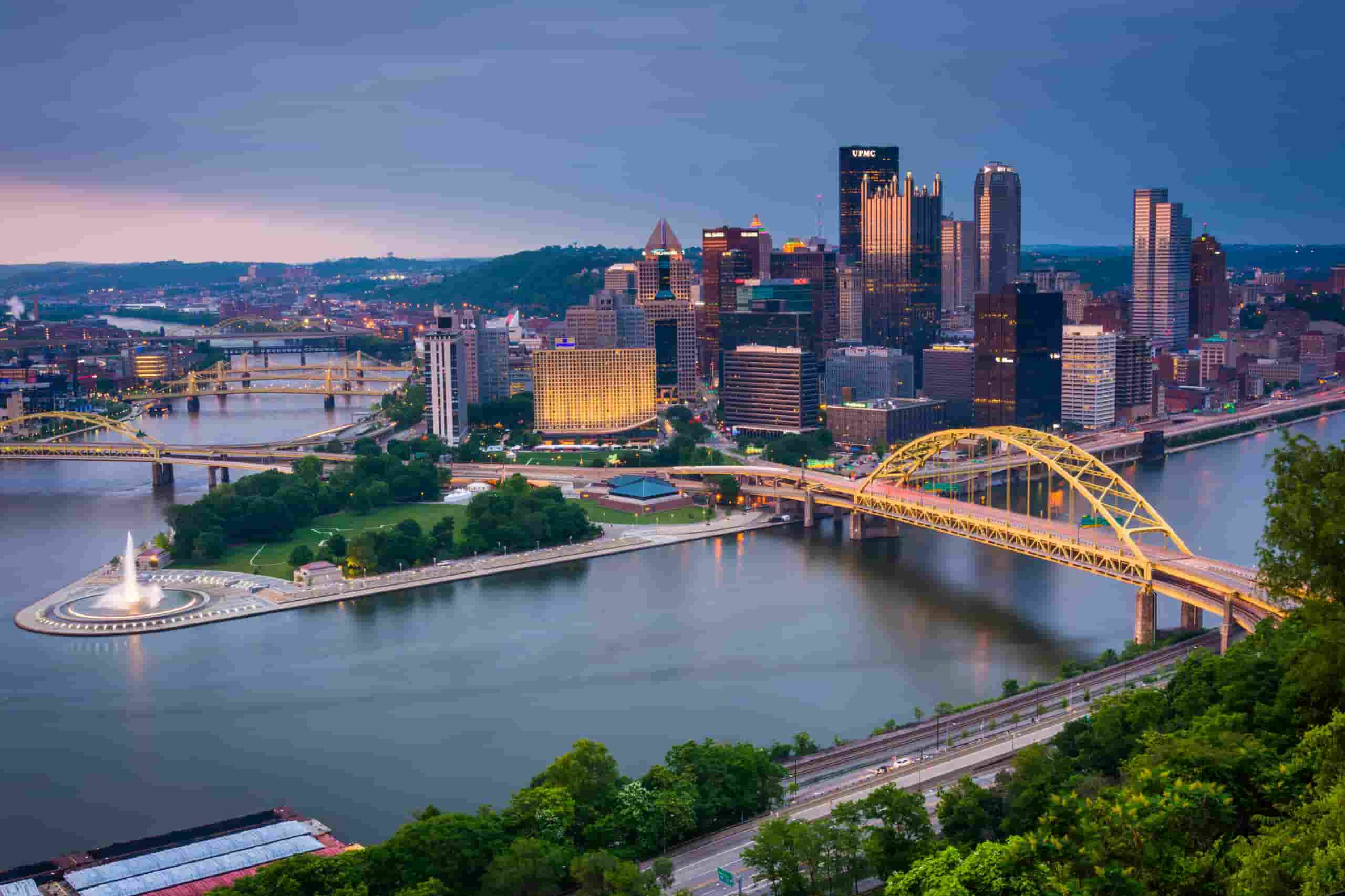 Yellow Pittsburgh Bridge and City Yellow Pittsburgh Bridge and City